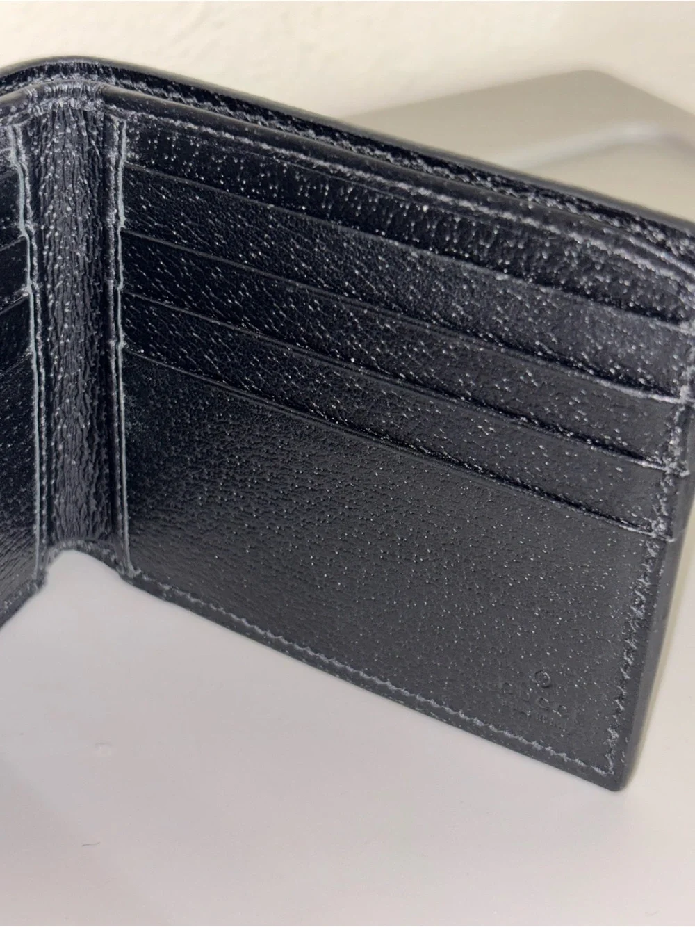 Gucci Black and Beige GG Supreme Leather Card Holder
